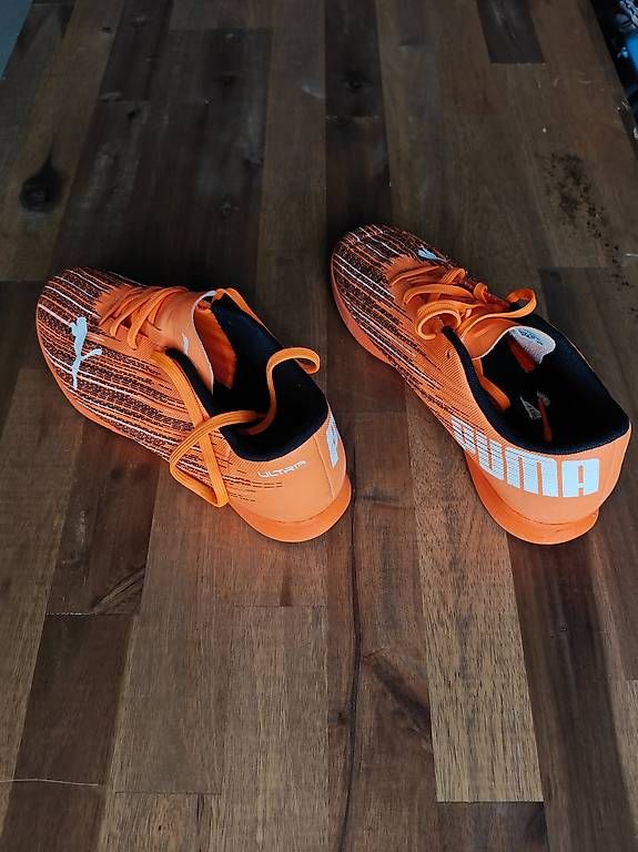 Schuhe für Jungen: Fussballschuhe Hallenschuhe; Grösse 38 – Gebraucht aus Rüfenacht BE von msbern 2