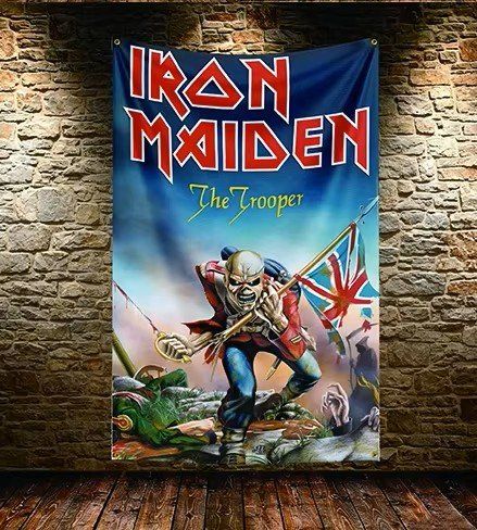 Fahnen: Drapeau Iron Maiden The Trooper J017 – Neu und originalverpackt aus Allens von MADE.IN.ROCK.N.ROLL