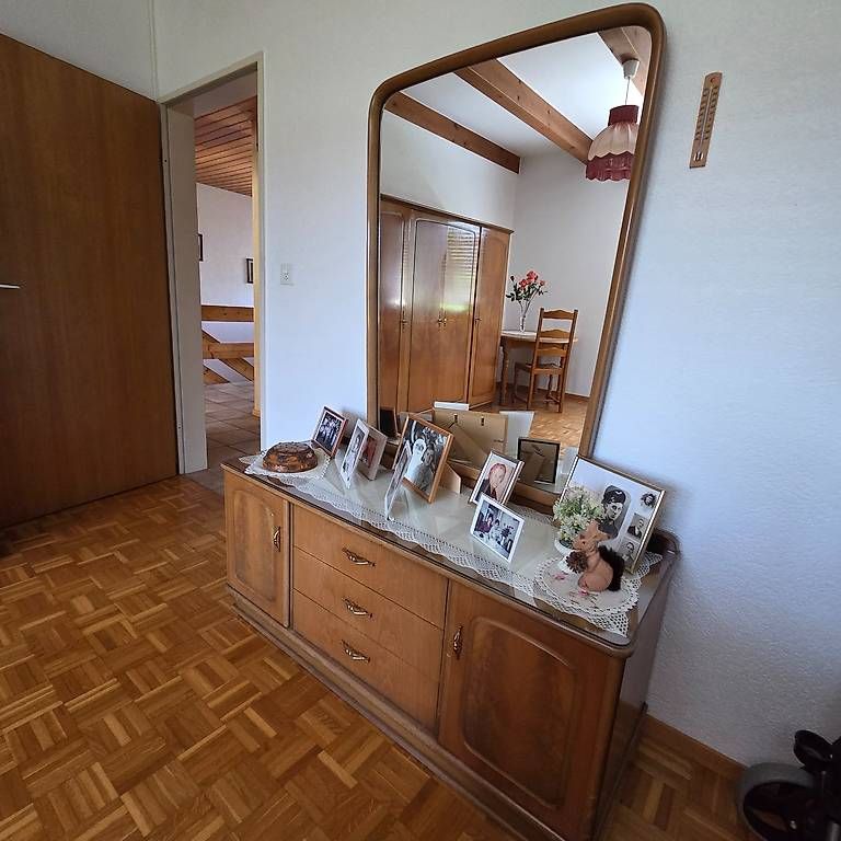 Armadi: Armoire,commode,noyer vintage – Usato da Bassecourt venduto da l.carnal 2