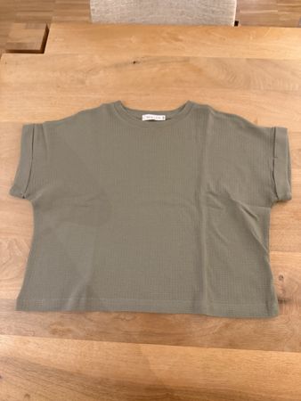 Crop T-shirt