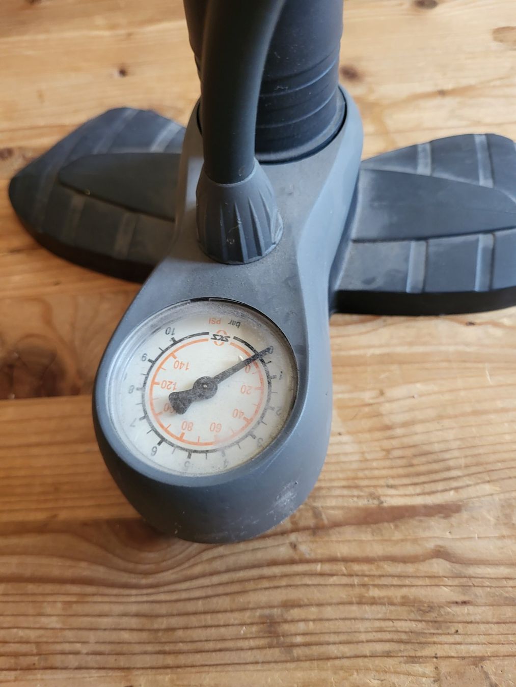 Pompe: Velopumpe Air X-Press – Usato da Guggisberg venduto da Aegertenlehn 1