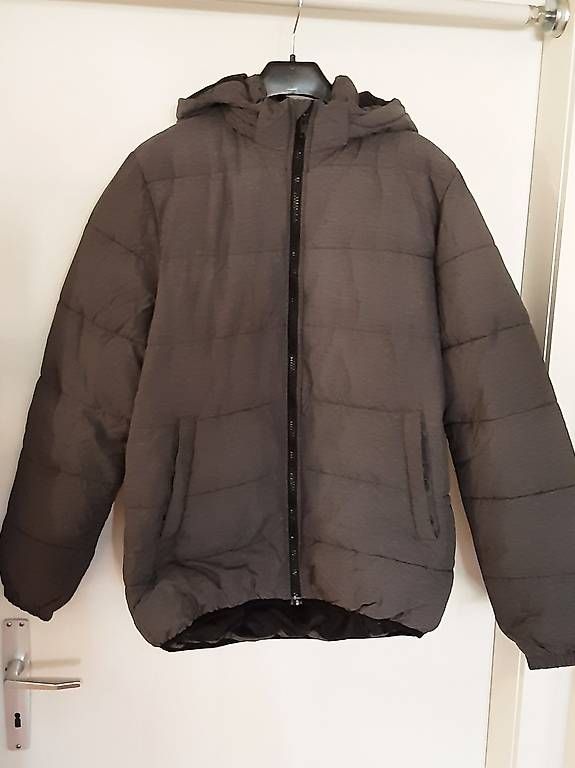 Giacche & Cappotti: Warme Steppjacke Anthrazit von h&m | Gr. 170 – Usato da Gossau SG venduto da lor_tvn6 1