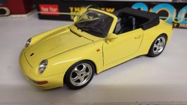Porsche 911 Cabrio (993) 1:18 Bburago