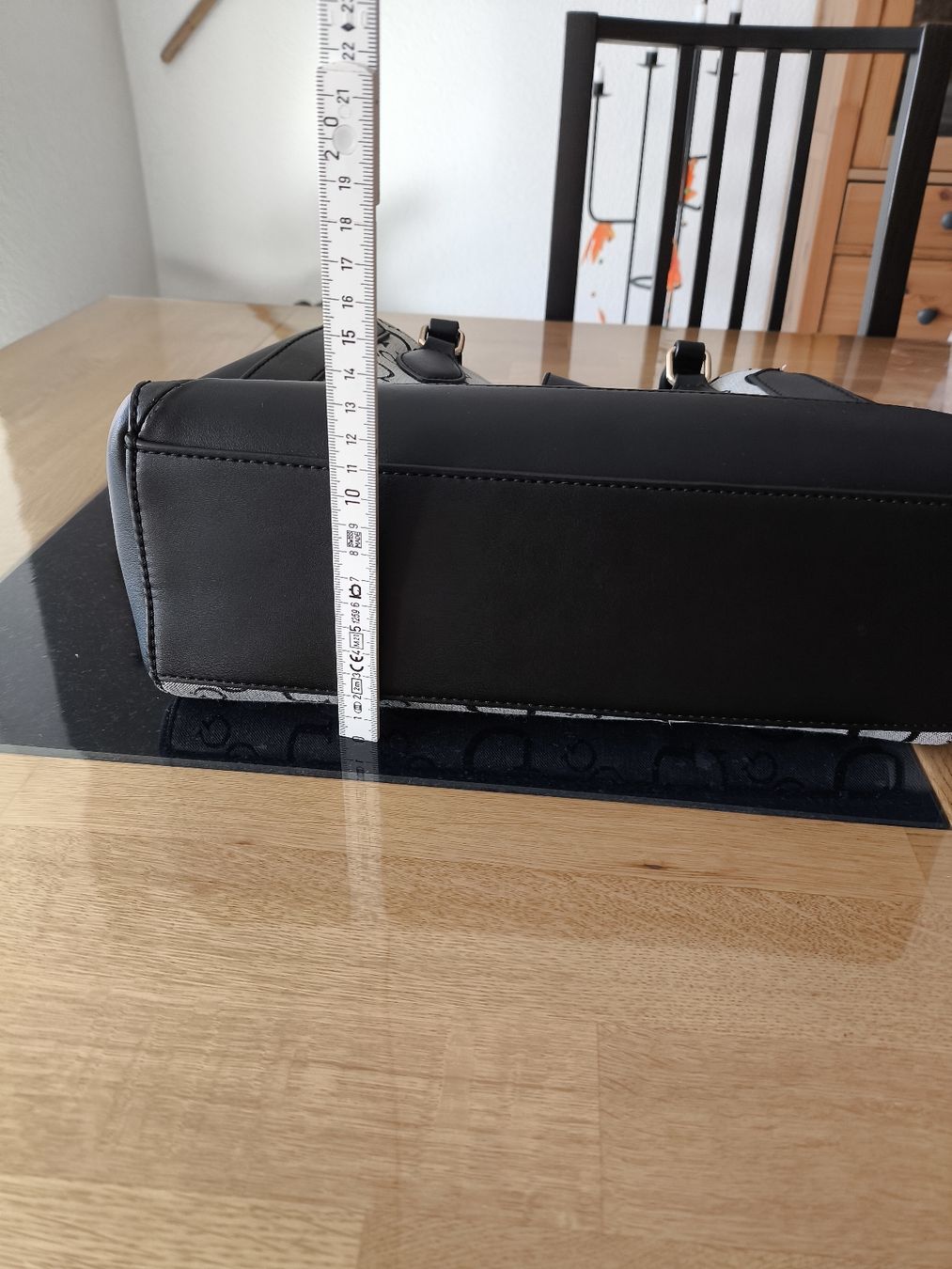 Guess Taschen für Damen: Handtasche GUESS – Neu (gemäss Beschreibung) aus Burgdorf von Ropajesi 7