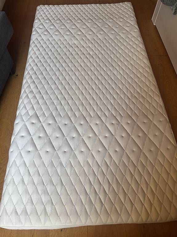 Matratzen: Surmatelas superba lino – Gebraucht aus Château d'Oex von jerancey