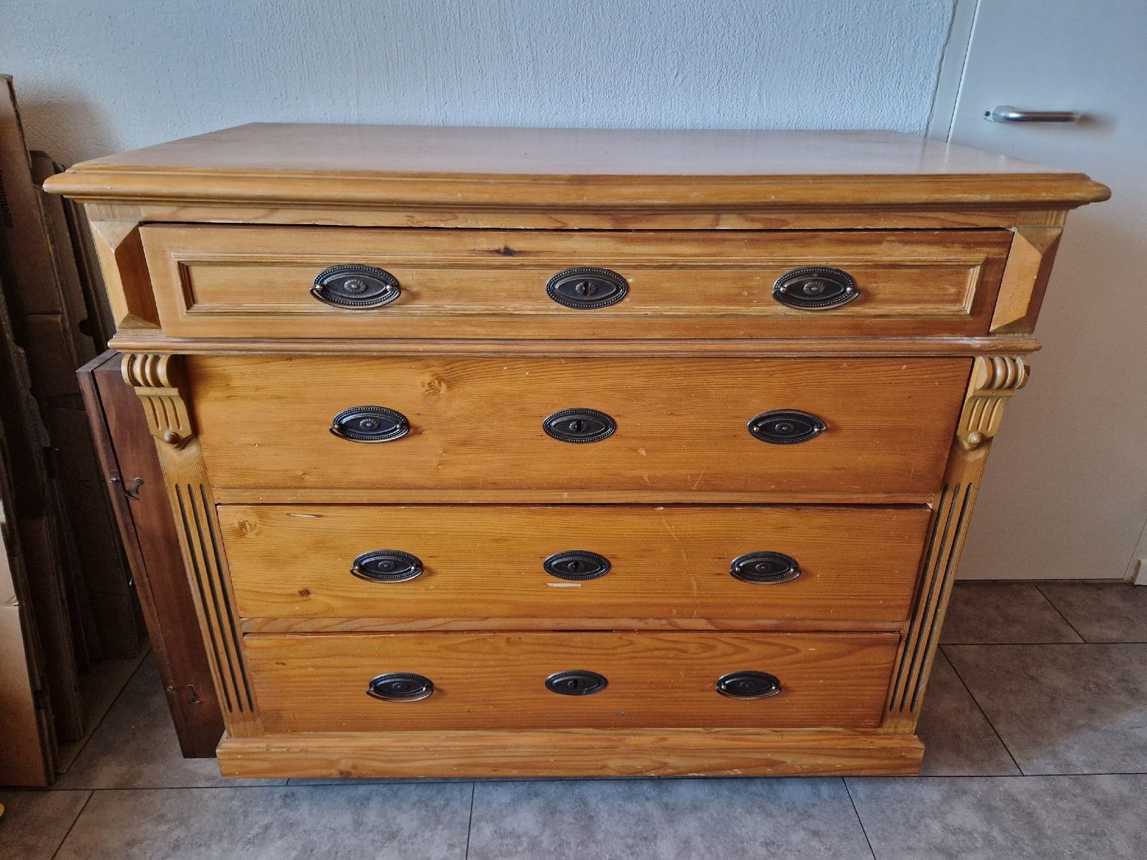 Commodes: Kommode antik – D'occasion à Zufikon par Ngigi
