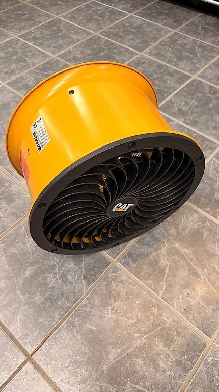 Caterpillar Ventilatoren: Ventilator Caterpillar (gebraucht) – Gebraucht aus Glarus von noserfabian 3
