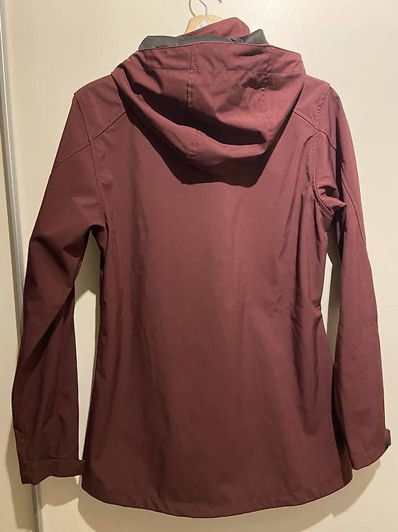 Jacken: Regenjacke ungebraucht Damen S – Gebraucht aus Zürich von ragusa45 1