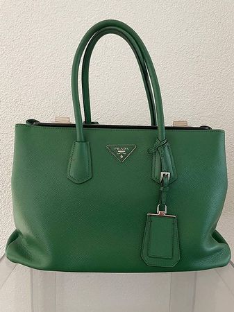 Prada Galleria Tasche aus Saffiano Leder