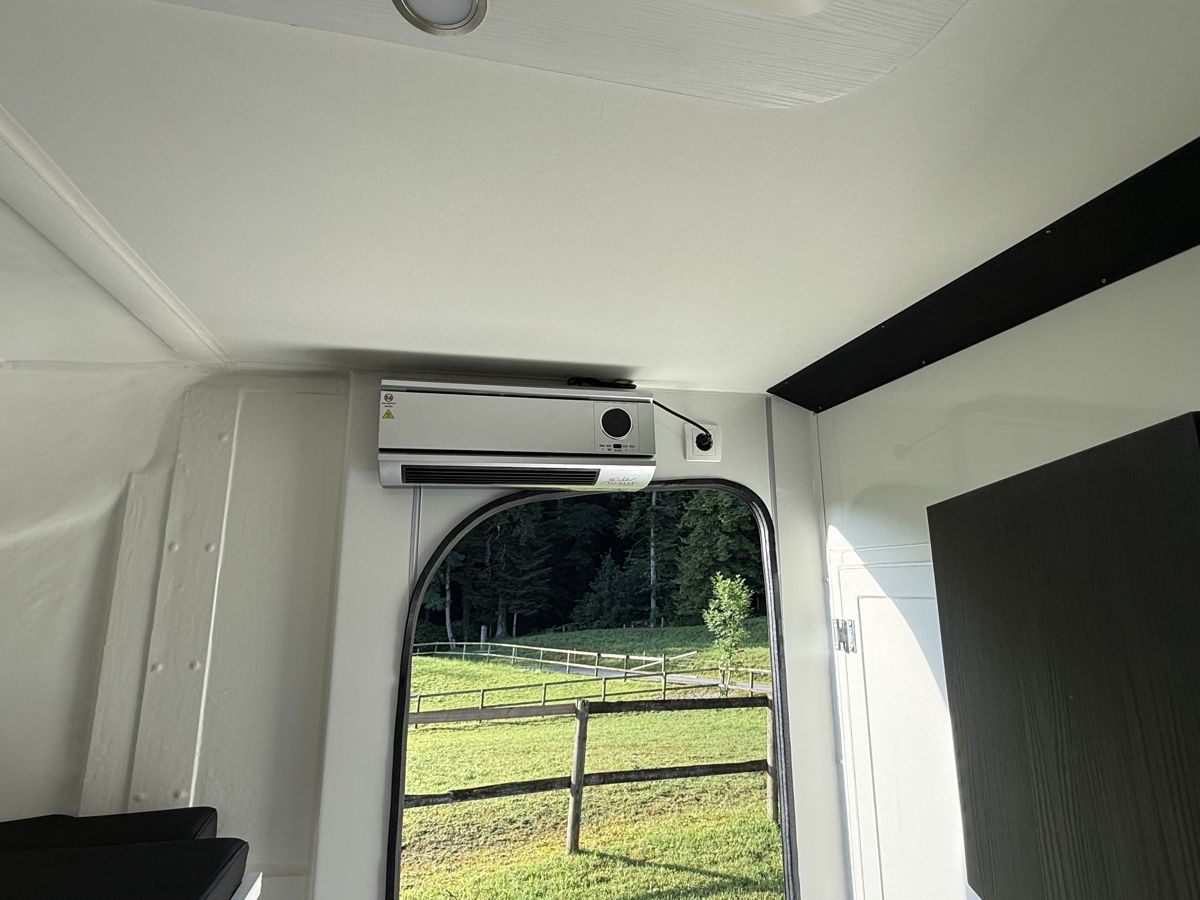 Rimorchi: Pferdeanhänger/ Pferdetransporter/ Wohnmobil – Usato da St. Gallen venduto da rap_kql2 7