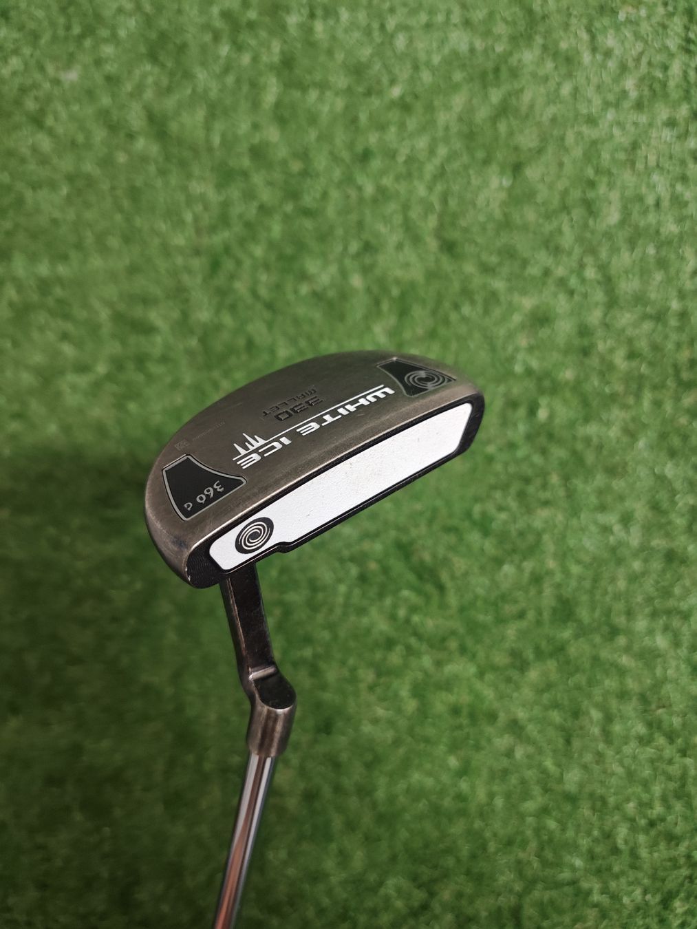 Odyssey Mazze & Set: Odyssey White Ice Putter – 34 Inch – Usato da Uerikon venduto da Chreggus_Golfshop