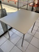Tisch weiss klein