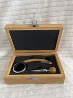Weinzubehör Set in Holz-Schatulle evtl. für Weihnachtsgeschk