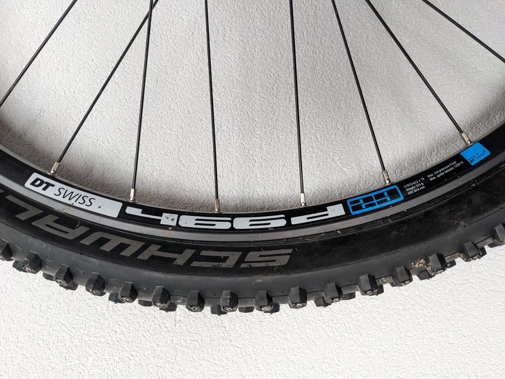 Schwalbe Ice Spiker Pro HS379 Spike-Reifen | 29" Performance Line, 361 Nägel | Für Eis & Gefrorene Wege