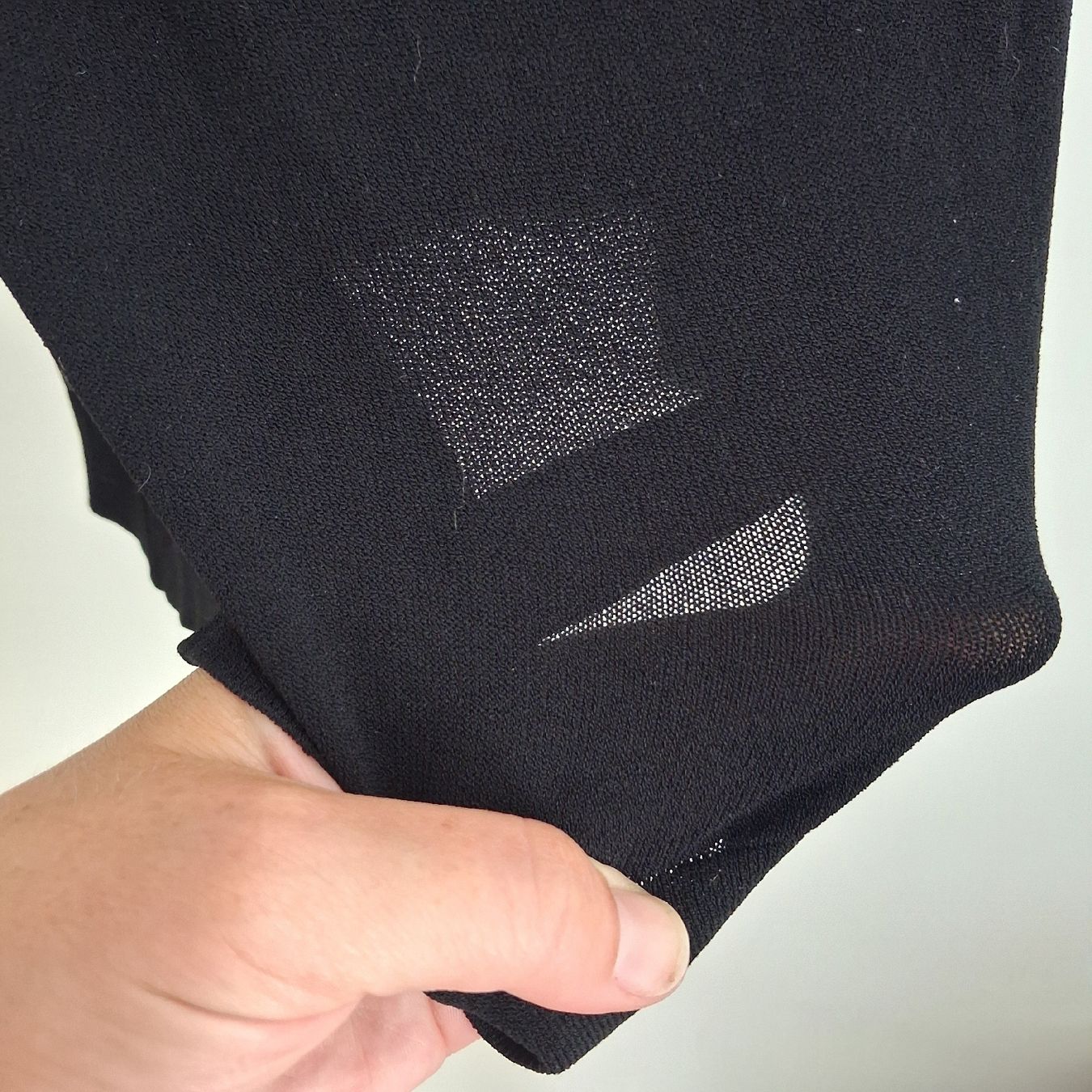 Camicette: Marc Cain Black Top Size M – Nuovo (secondo la descrizione) da Wil SG venduto da tre_g2l7 4