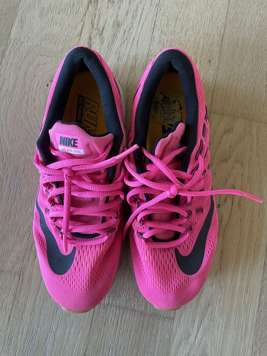 Nike Scarpe da donna: Nike Air Max 2016 37.5  – Usato da Losone venduto da Giulieth 4