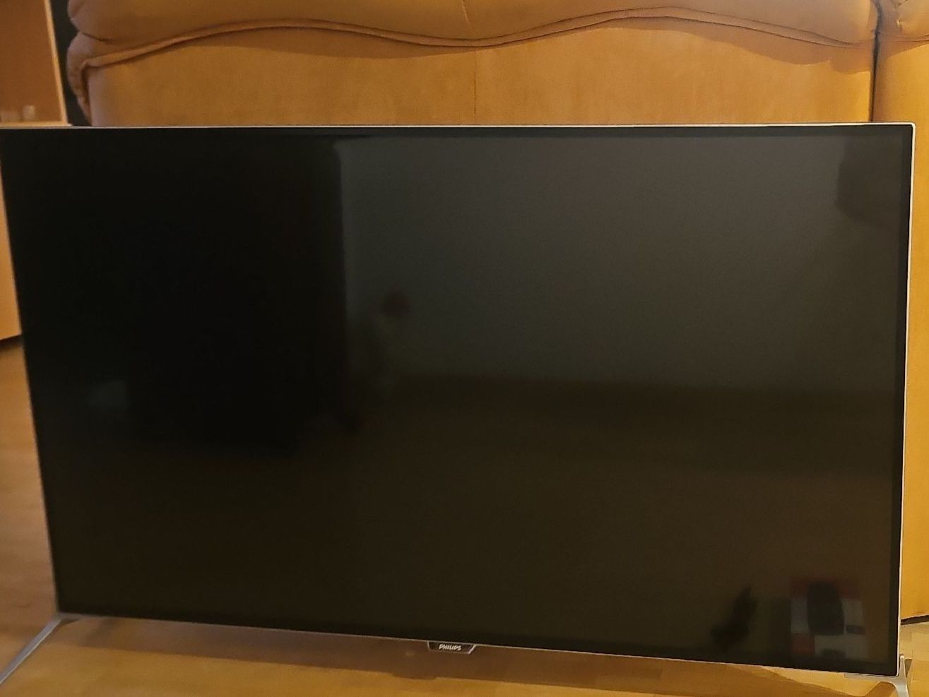 Philips Fernseher: Téléviseur Philips 49", avec défaut mais  réparable – Gebraucht aus Monthey von Chez-Dani-81