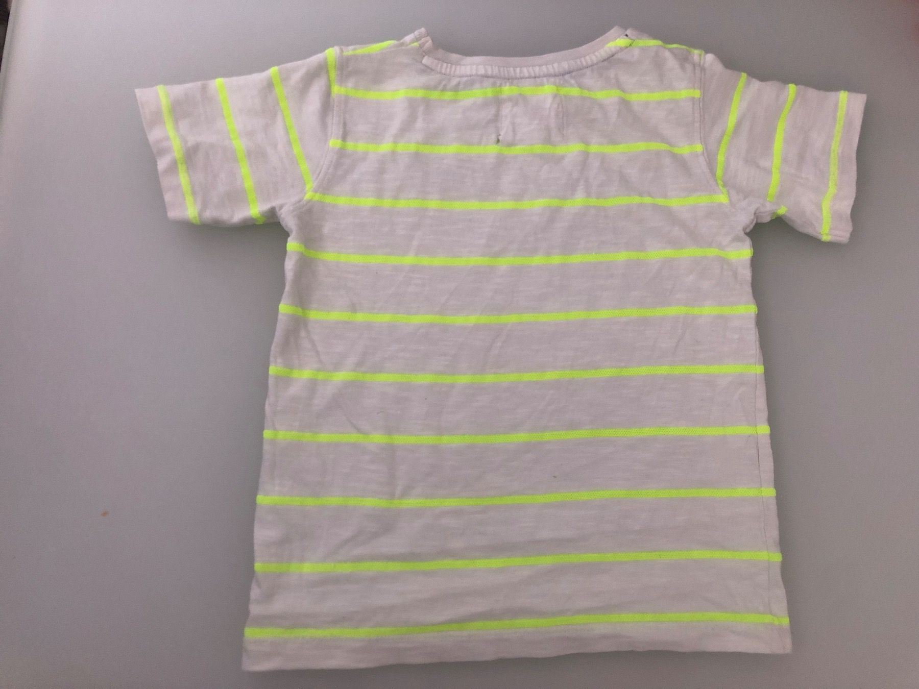Camicie, T-shirt & Polo: T-Schirts für Junge – Usato da Basel venduto da vlo_5wjf 1