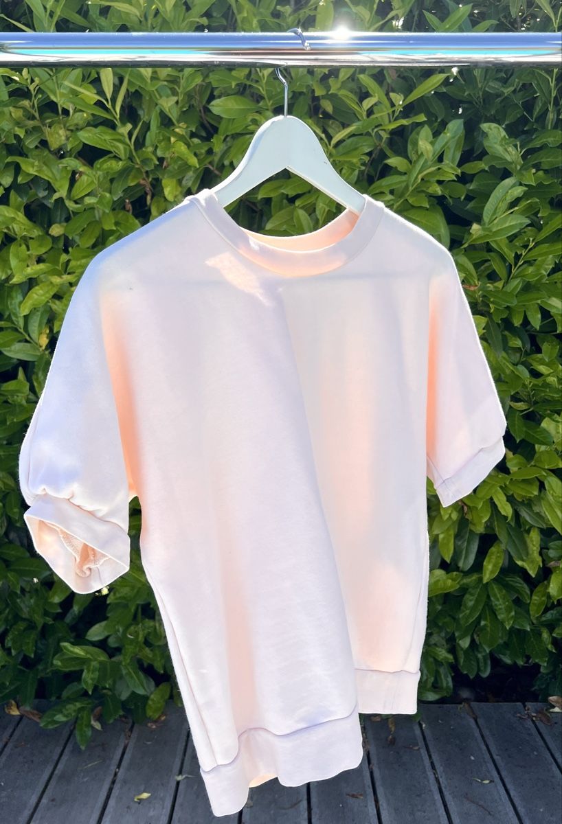 Opus Pulls & Sweat-shirts: Joli sweat rose Opus – D'occasion à St-Aubin FR par claramathi