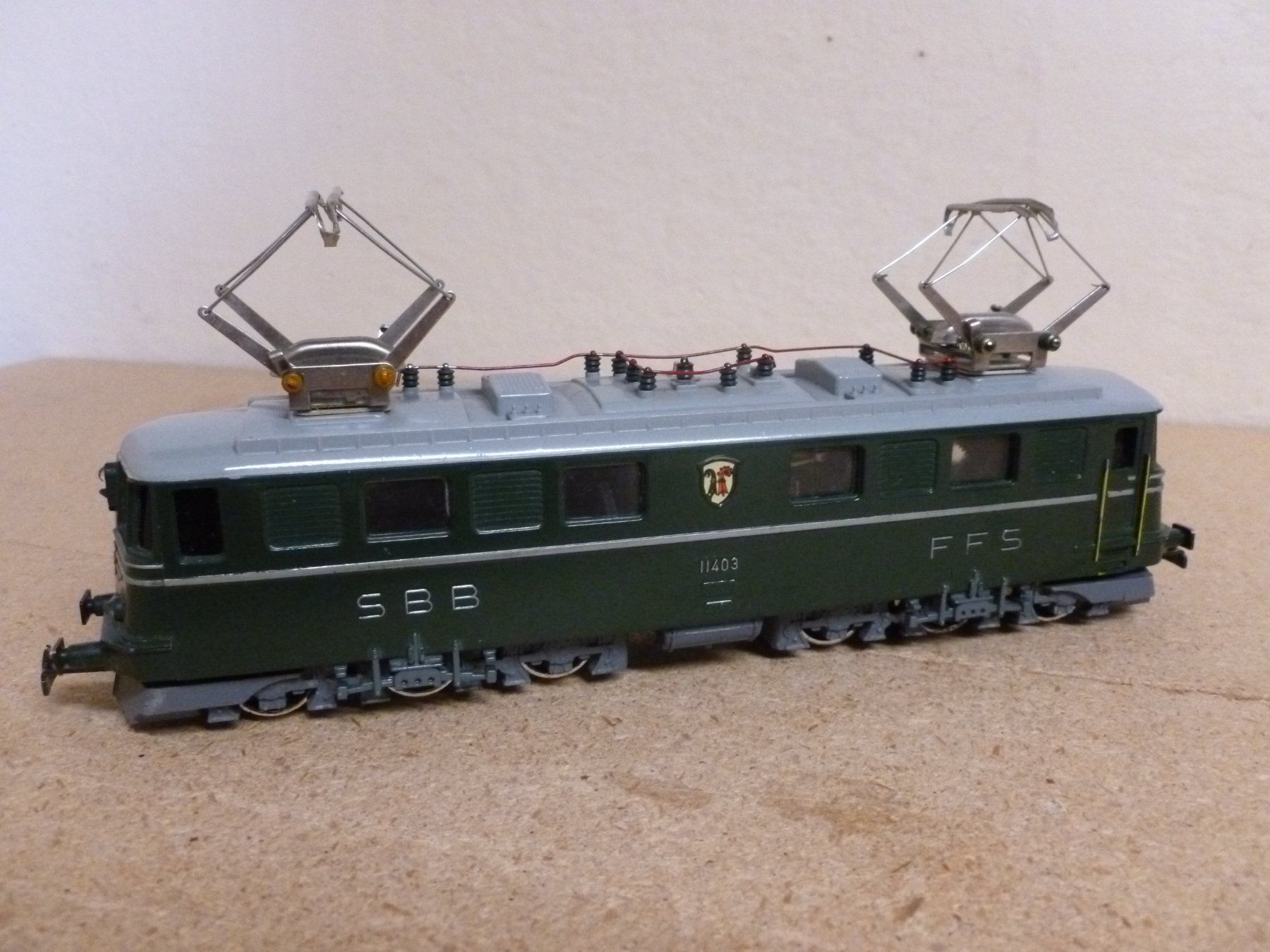 Märklin Modelleisenbahnen: Gotthardzug beleuchtet, 5 teilig – Gebraucht aus Oberbipp von Vifu 2