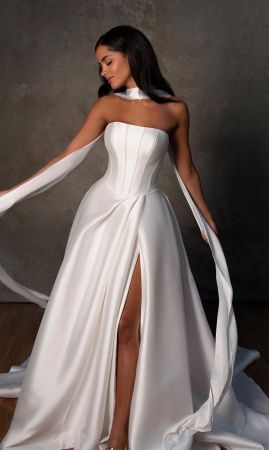 NAGELNEUES Essense of Australia Brautkleid Ungetragen