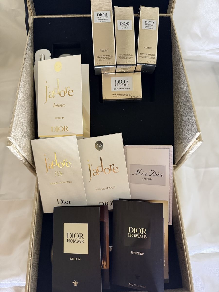 Dior Parfums & Eau de Toilette: Dior Addict Eau De Toilette inkl GeschenkBox mit Inhalt – Neuf (Voir description) à Bern par Blueangel6 5