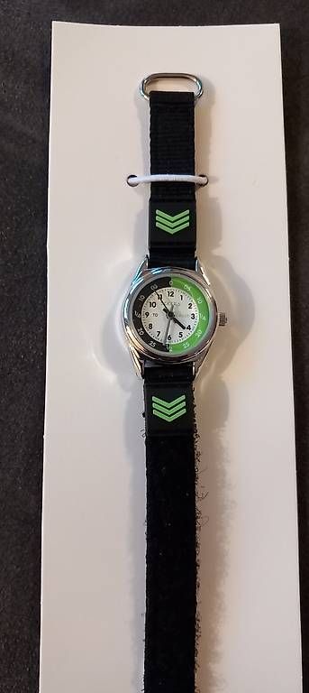 Montres: Kinderuhr – D'occasion à Aathal-Seegräben par Reto1203