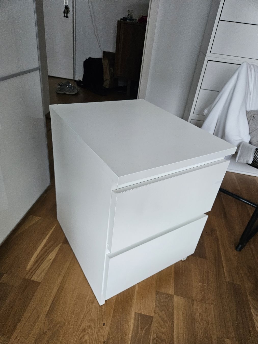Ikea Comodini: STORKLINTA bedside table IKEA – Usato da Zürich venduto da tan_y9tj 2