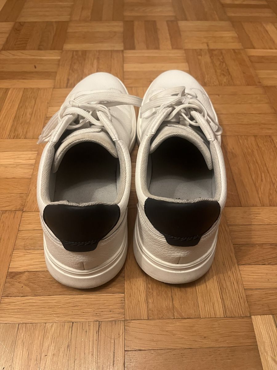 Geox Scarpe da uomo: White Geox Sneakers, size 43 – Usato da Aarau venduto da Better_Buy_From_Stef 2