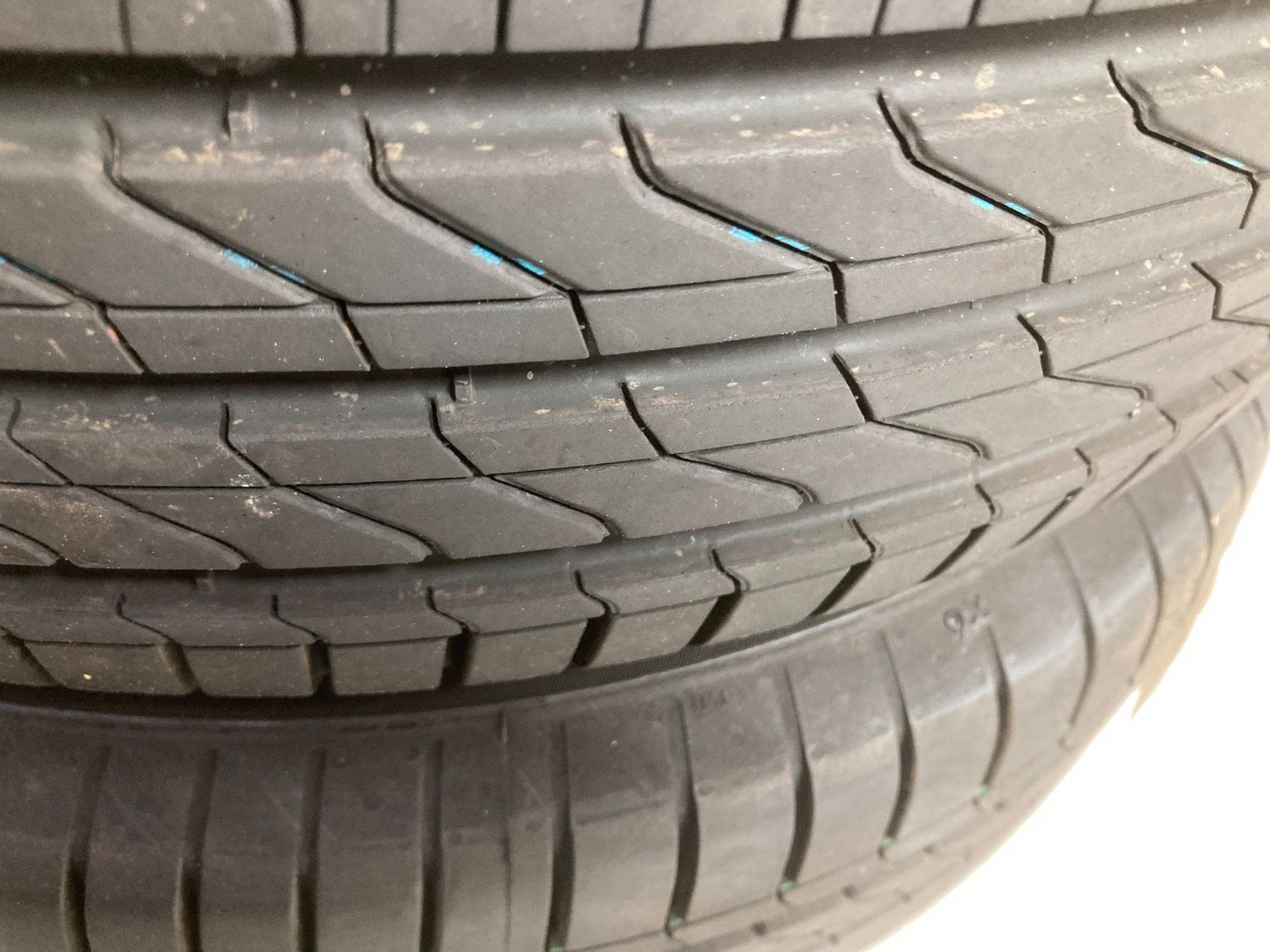 Continental Pneumatici & Ruote complete: 185/65R15 Sommerpneu Continental – Usato da Cham venduto da WB2223 1