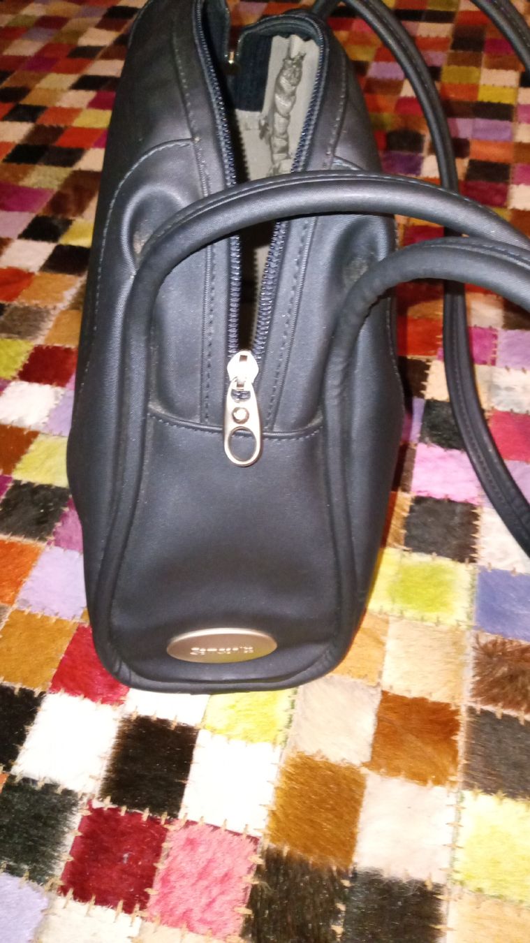 Samsonite Taschen für Damen: Sac à main Samsonite gris élégant et pratique – Gebraucht aus Meyrin von pamanic 1