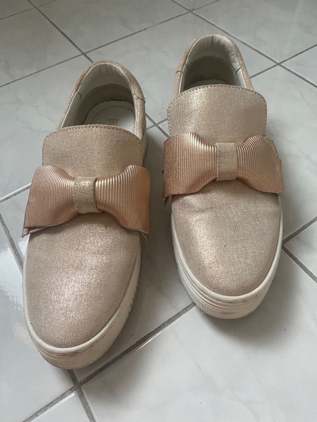 Chaussures femmes: Schuh – D'occasion à Küssnacht am Rigi par Wir-3