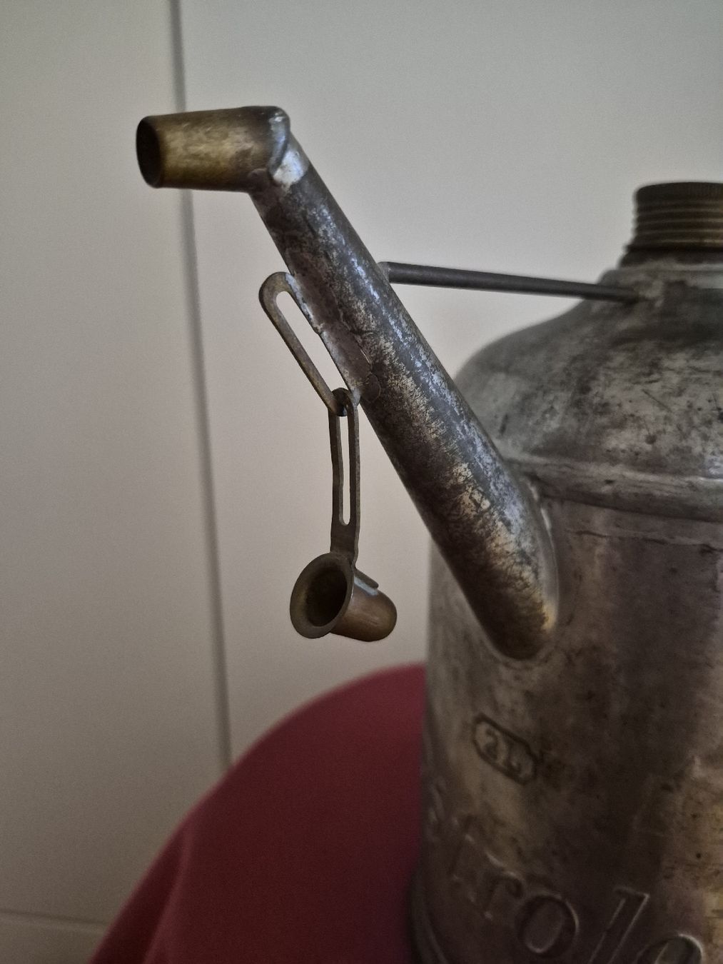 Autres accessoires p. véhicule: Antike Petroleumkanne  – D'occasion à Egg b. Zürich par orwell1984 2