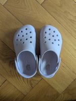 Crocs lilas pointure 10C-- 27/28– confortables  💜
