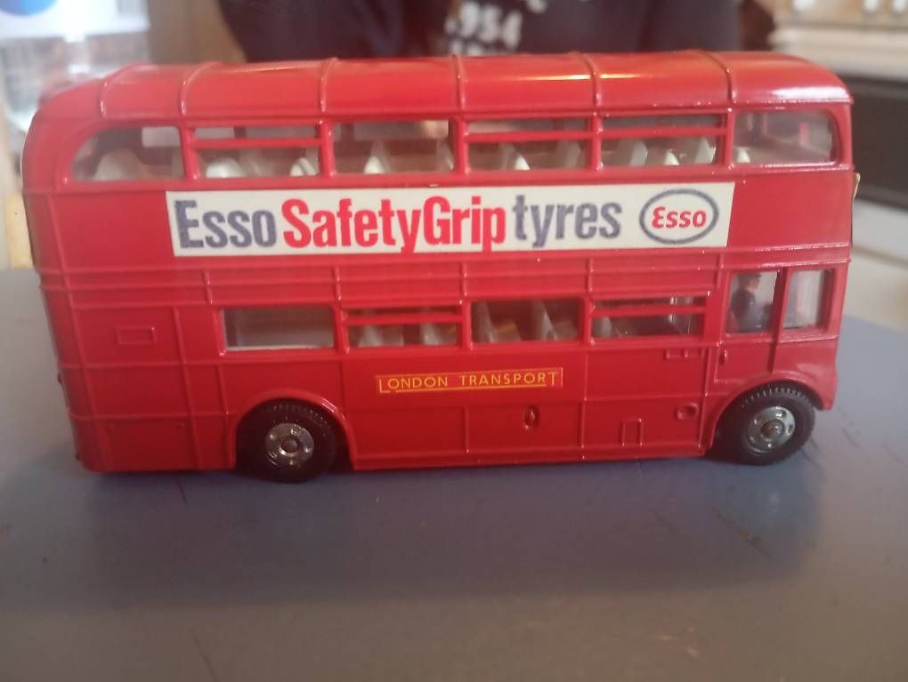 Modellini d'auto: London Bus Esso – Usato da Basel venduto da Petergunn 1