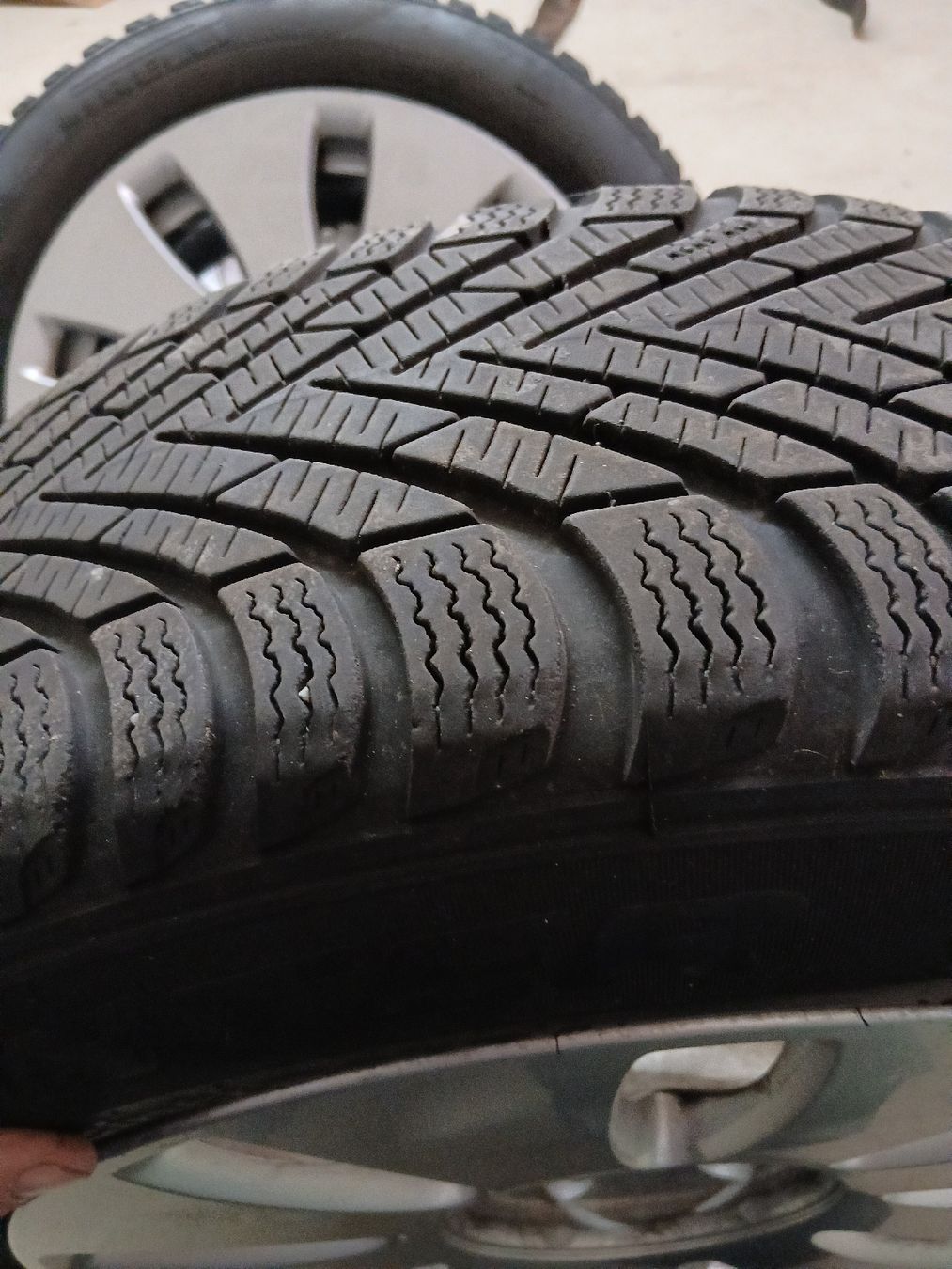 Pneumatici & Ruote complete: Audi Räder – Usato da Schangnau venduto da S.Hirschi 1