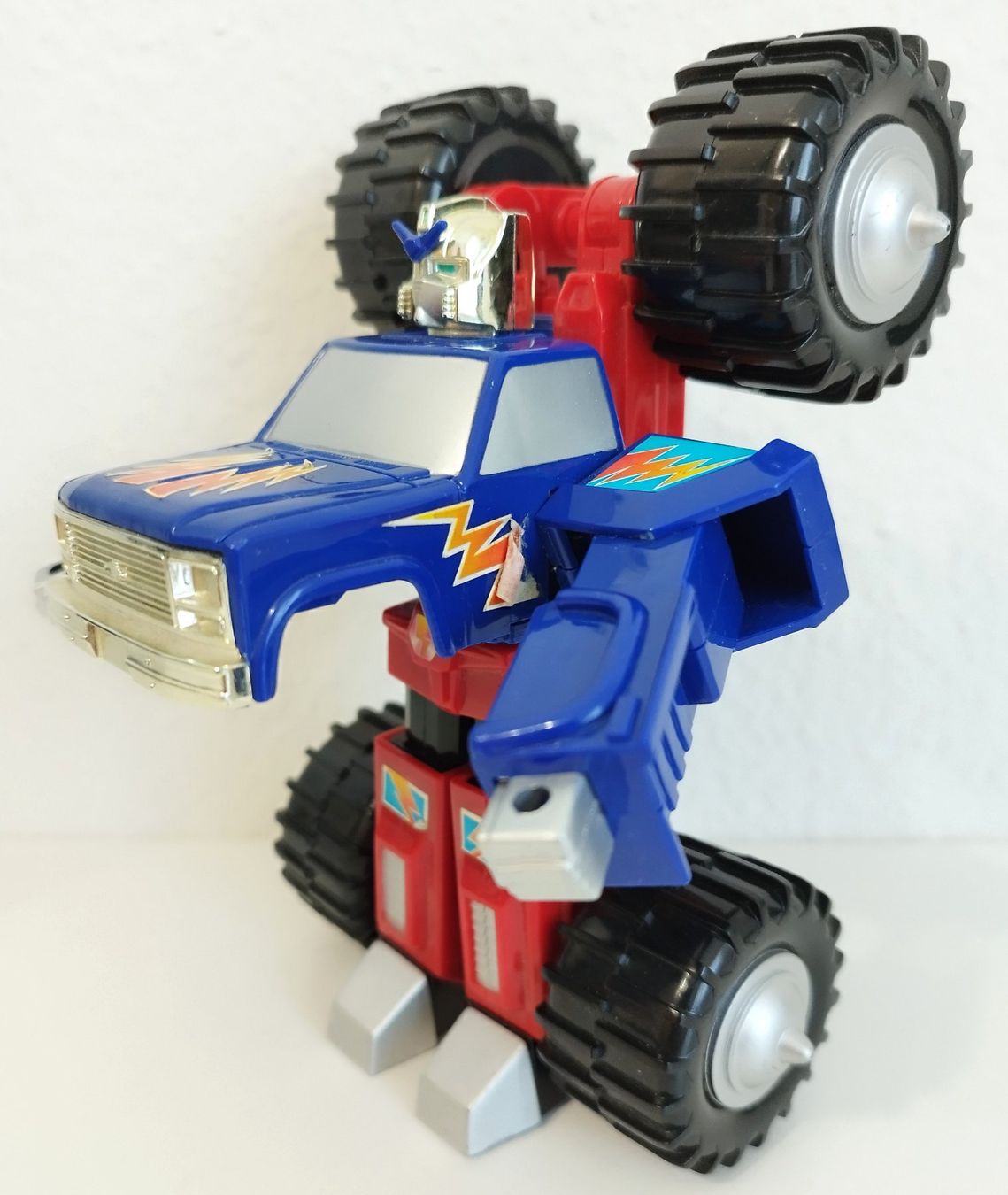 Giocattoli: Vintage Monster-Truck Transformationsroboter mit 2 Waffen – Usato da Uster venduto da Caicedo89 3