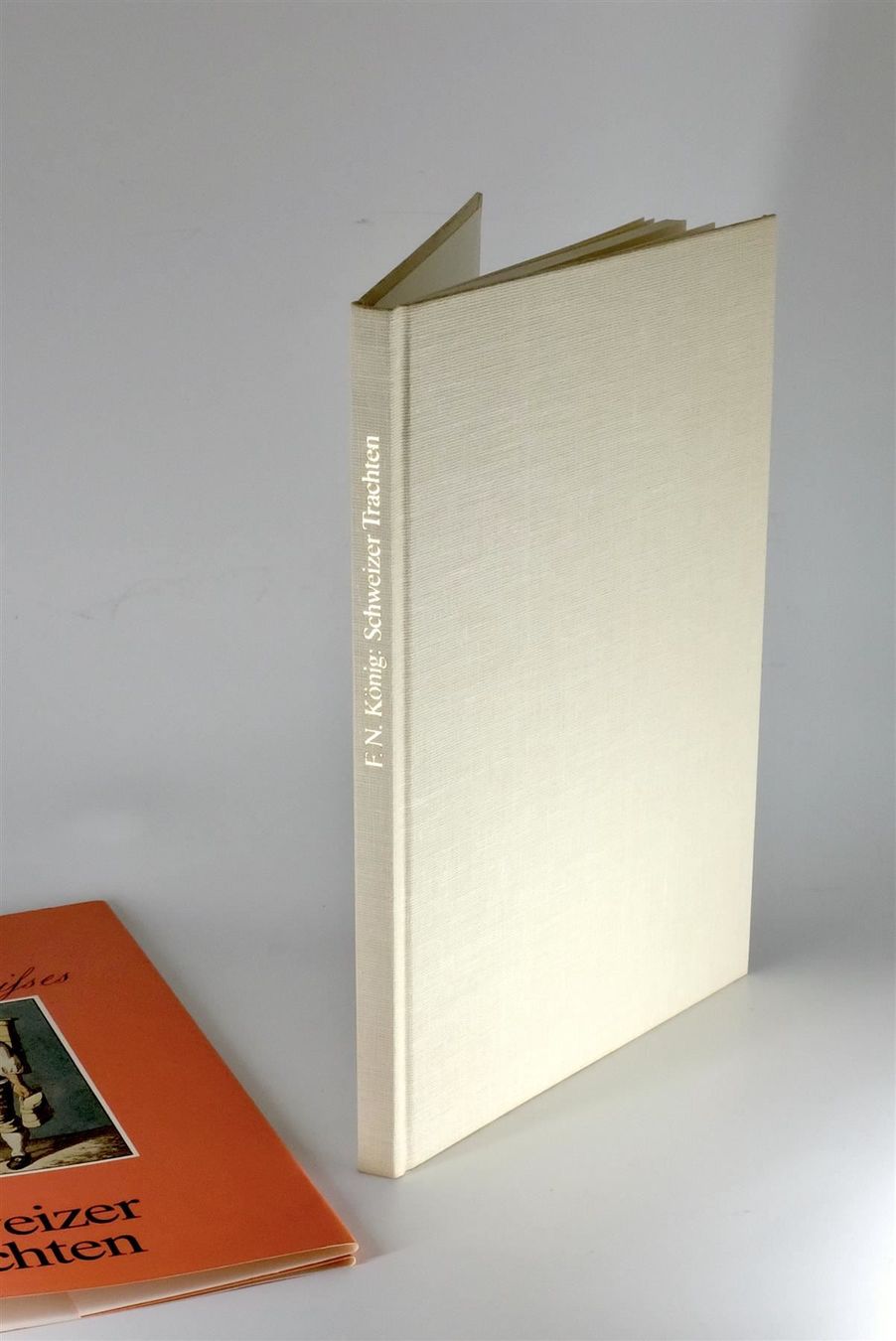 Bücher: B0002 Schweizer Trachten / Collection de costumes suisses – Gebraucht aus Horgen von Paintingmaster 2