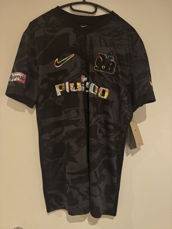 BSC YOUNG BOYS BERN GEGEN RASSISMUS TRIKOT MIT UNTERSCHRIFT