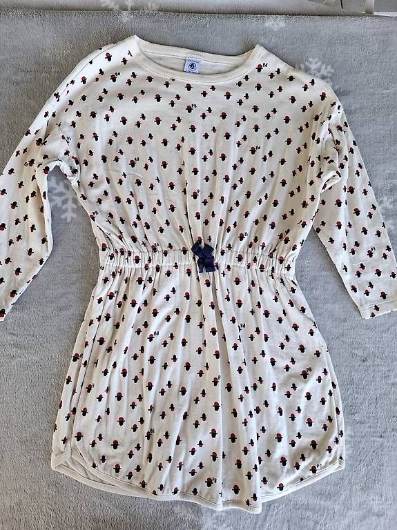 Petit Bateau Lotti & Set di vestiti: Mädchen Paket Gr. 134-140 Petit Bateau! – Usato da Männedorf venduto da Einhornmama 1