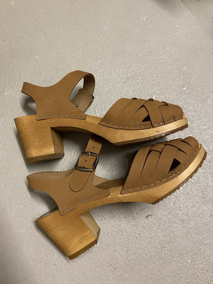 Scarpe da donna: Neue Schweden Zoggeli Grösse 37 – Nuovo (secondo la descrizione) da Winterthur venduto da Sunshineandrain 1