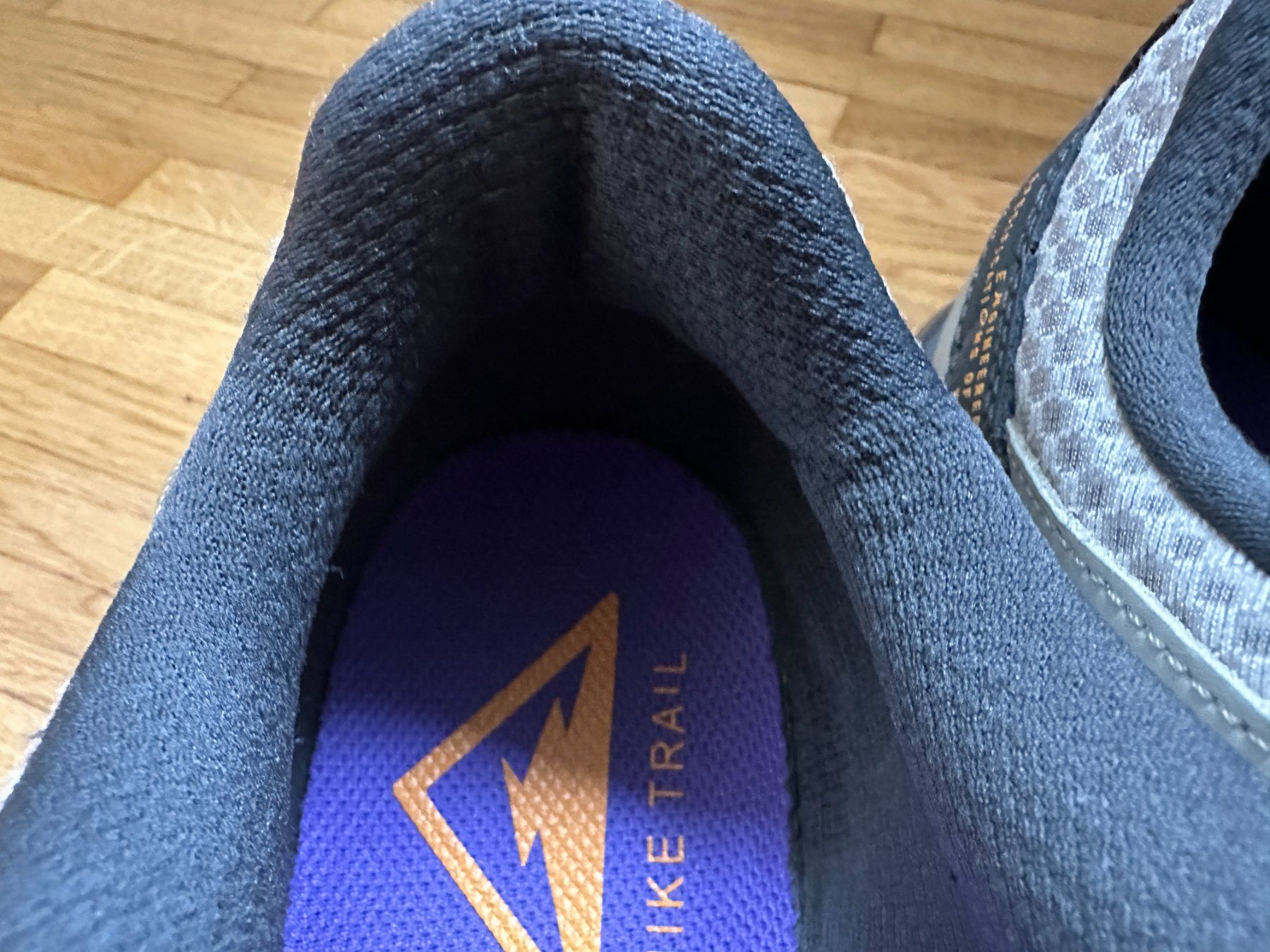 Nike Scarpe da uomo: Nike Trial Juniper Laufschuhe Grösse 45.5 – Nuovo (secondo la descrizione) da Lausanne venduto da brixton 7
