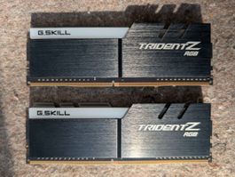 G.Skill Trident Z RGB 16GB (2x8GB) DDR4-3000 CL16