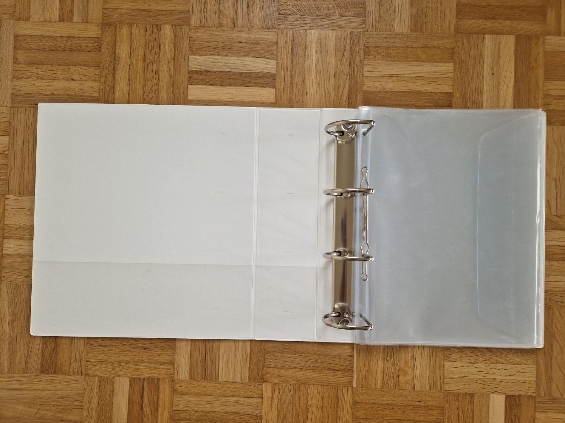 Raccoglitori: Ordner weiss mit Plastik Hüllen – Nuovo (secondo la descrizione) da Zürich venduto da yro_qvz7 1