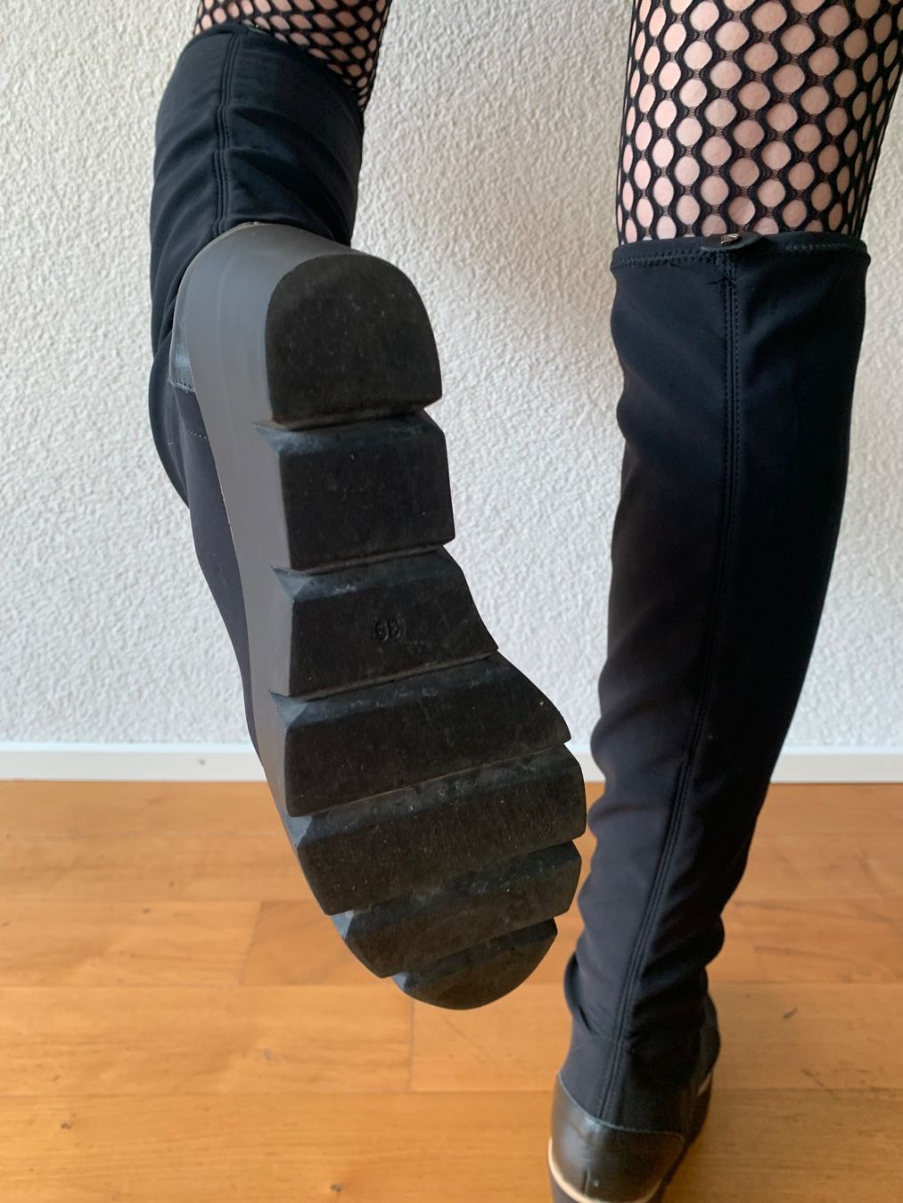 Scarpe da donna: Black Fabric Platform Boots – Usato da Rüschlikon venduto da Brixen07 4