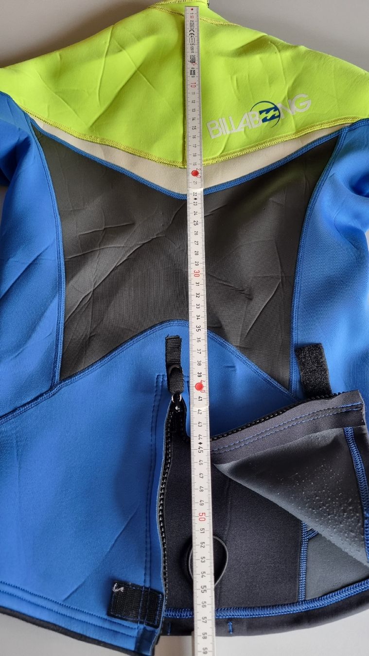 Completi: Billabong Neopren- Top , Grösse 16 / S – Usato da Tägertschi venduto da Fank111 6
