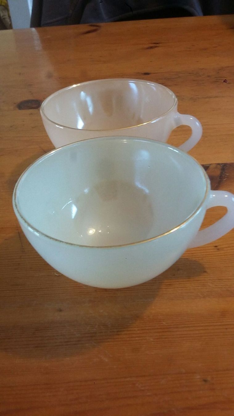 Set di piatti: Tasses ,sous tasses et sucrier – Usato da Miecourt venduto da Marly1 6