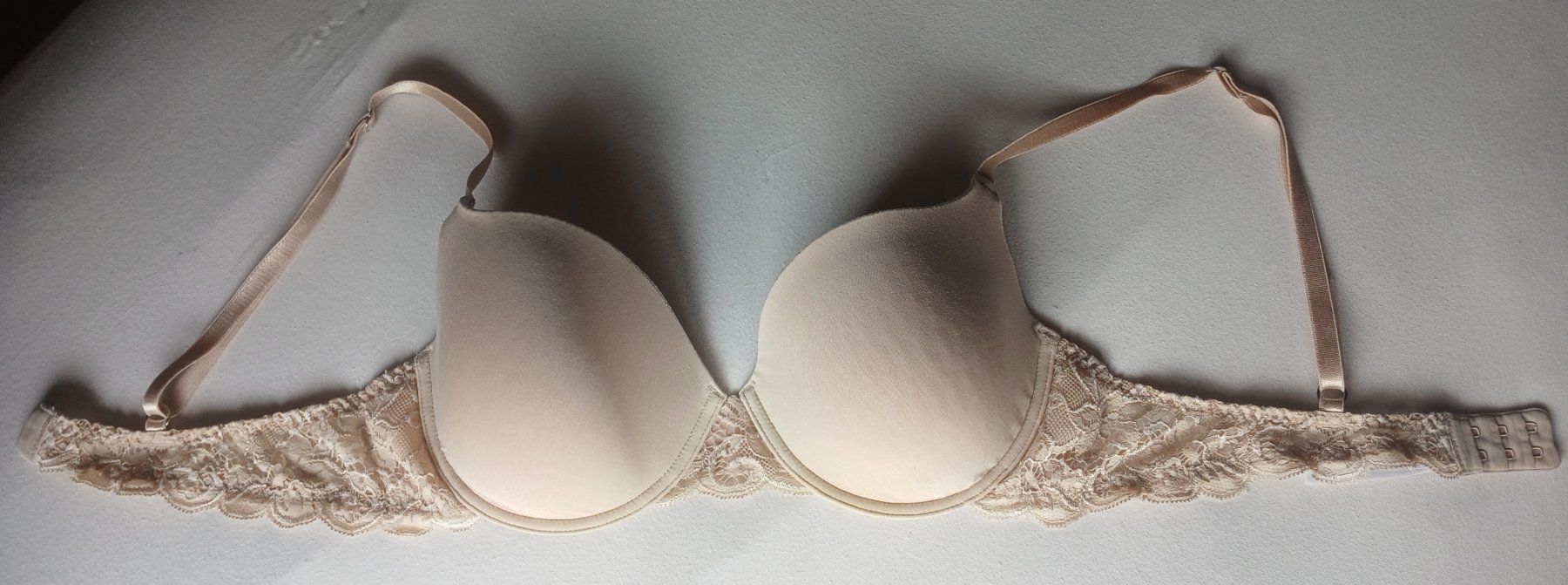 Hanro Altra biancheria intima: HANRO BH GRÖSSE 85 B – Usato da Villa Luganese venduto da luxlady 1