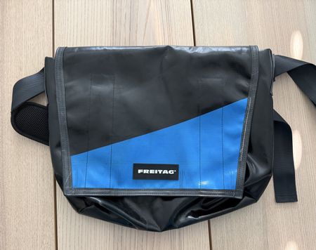 Schwarze Freitag Messengertasche F12 Dragnet schwarz/blau