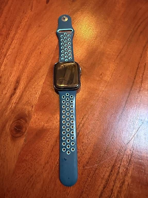 Smartwatch: Apple Watch Series 44 mm – Gebraucht aus Rickenbach.b. Wil von jerry024 1